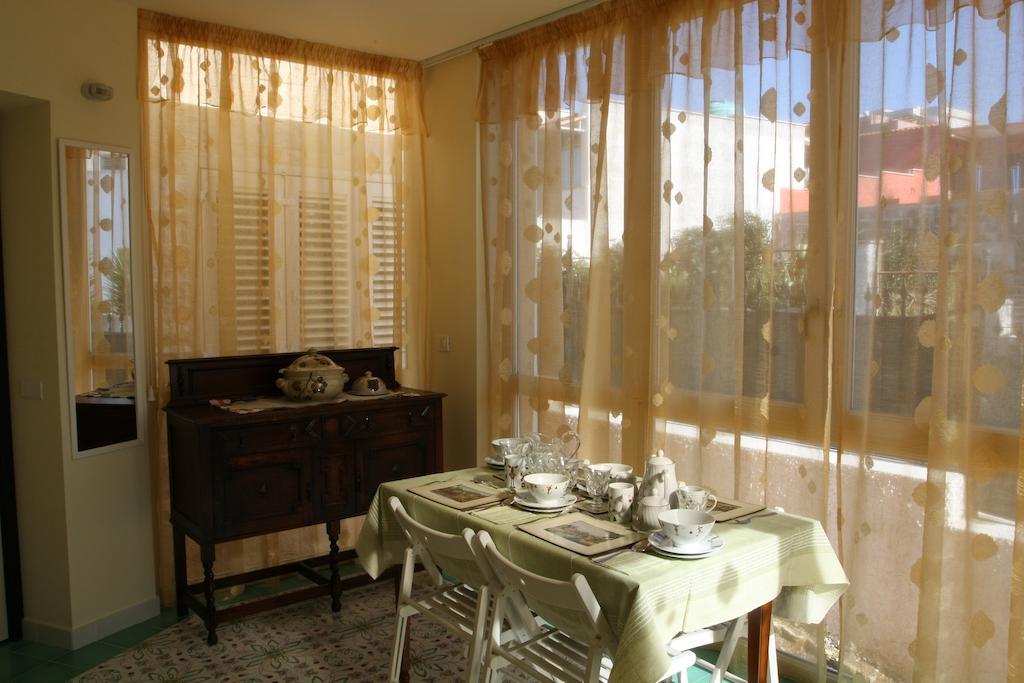 Bed And Breakfast Angolo Fiorito Civitavecchia Kamer foto