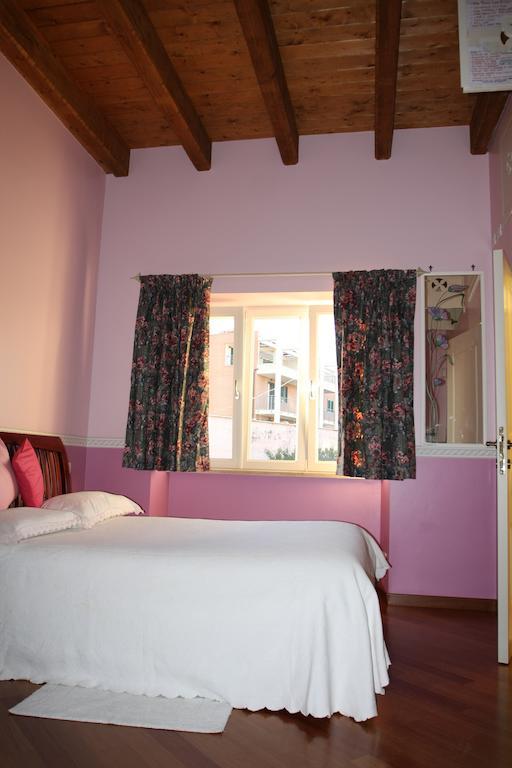 Bed And Breakfast Angolo Fiorito Civitavecchia Kamer foto